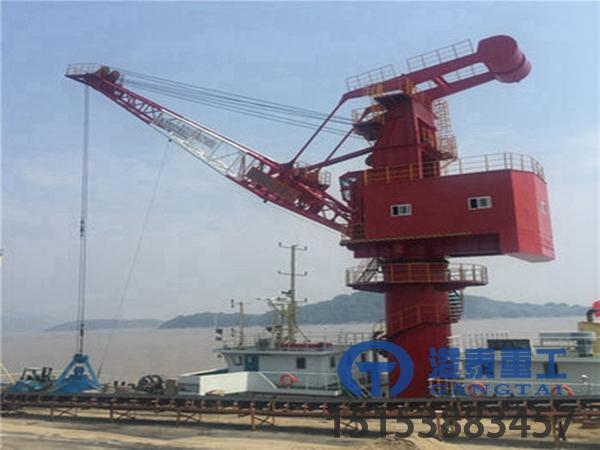 江苏泰州船舶液压起重机公司克令吊防锈处理方法